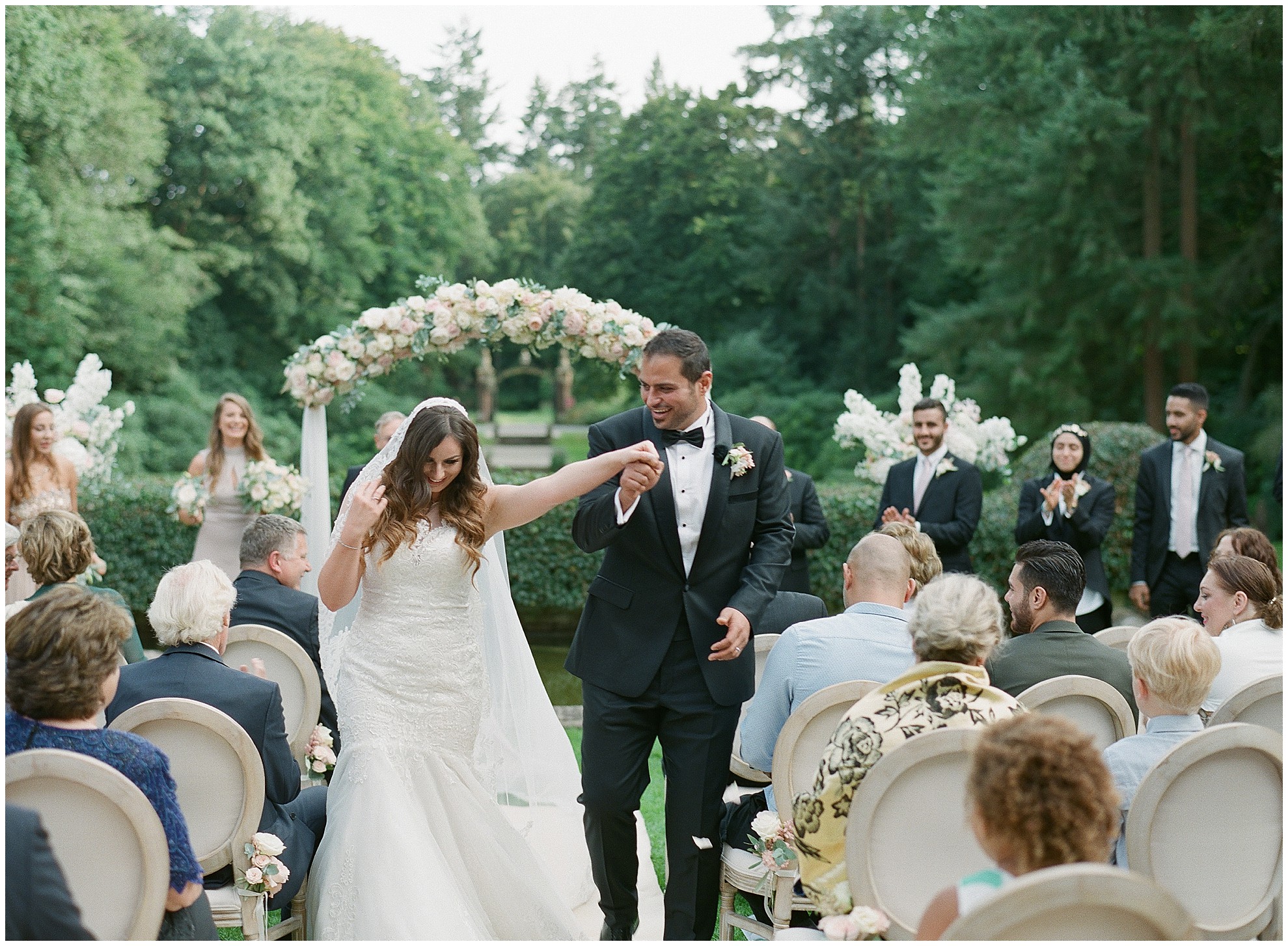 Bruiloft op Kasteel de Hooge Vuursche gefotografeerd door Alexandra Vonk