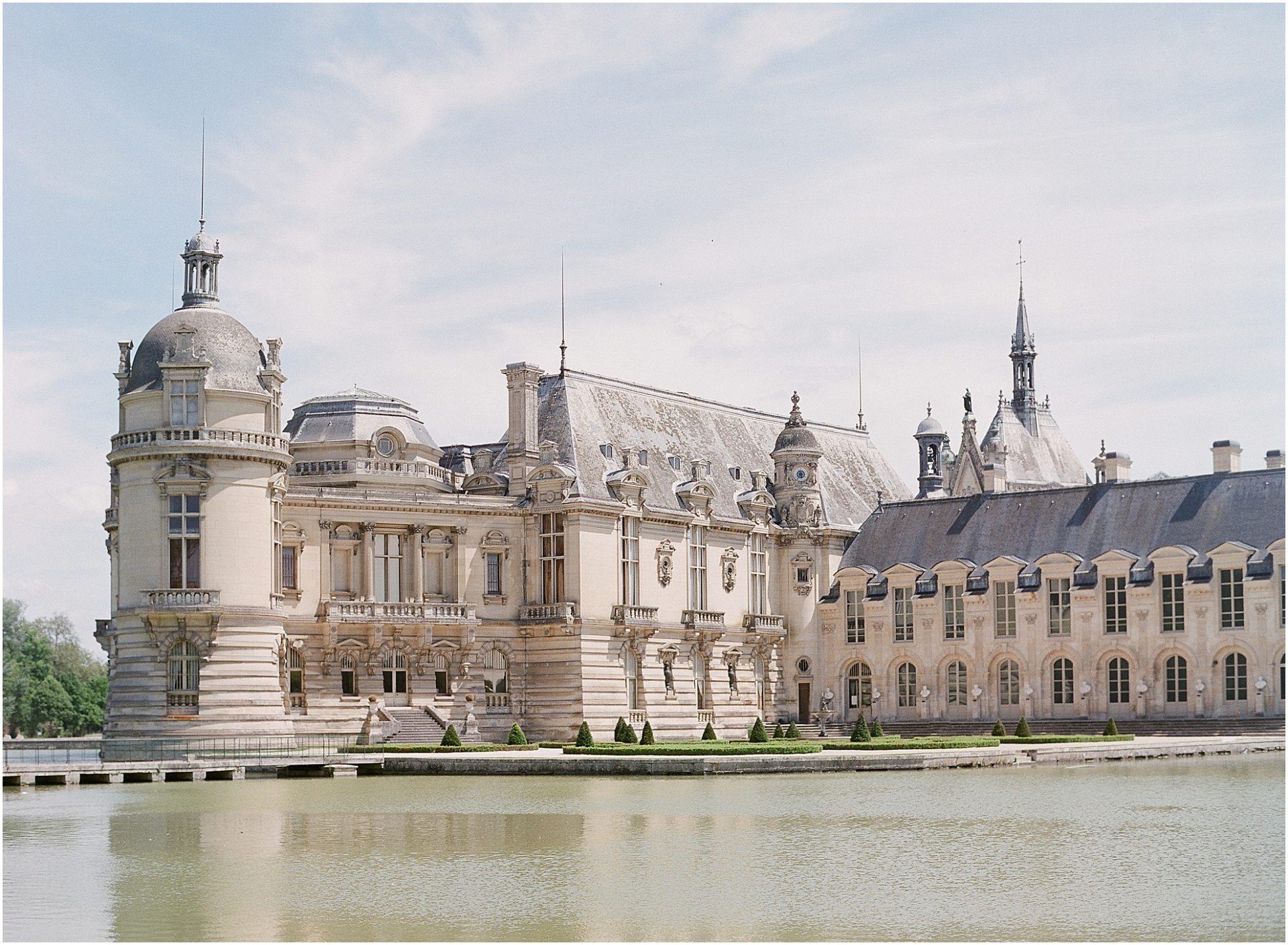 Chateau wedding venues around Paris France
