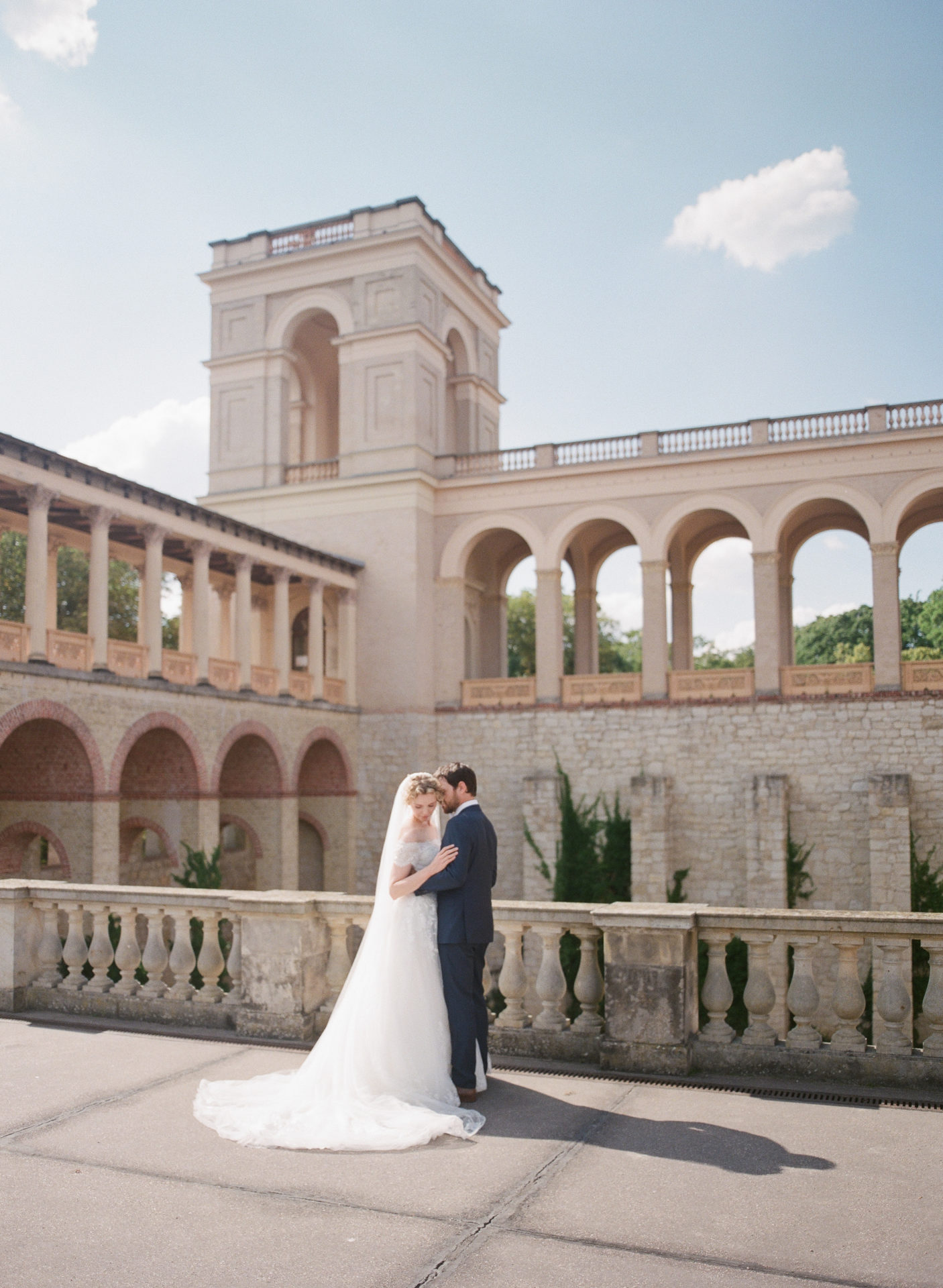 A micro wedding at Belvedere am Pfingstberg in Potsdam, Germany, Captured by Alexandra Vonk