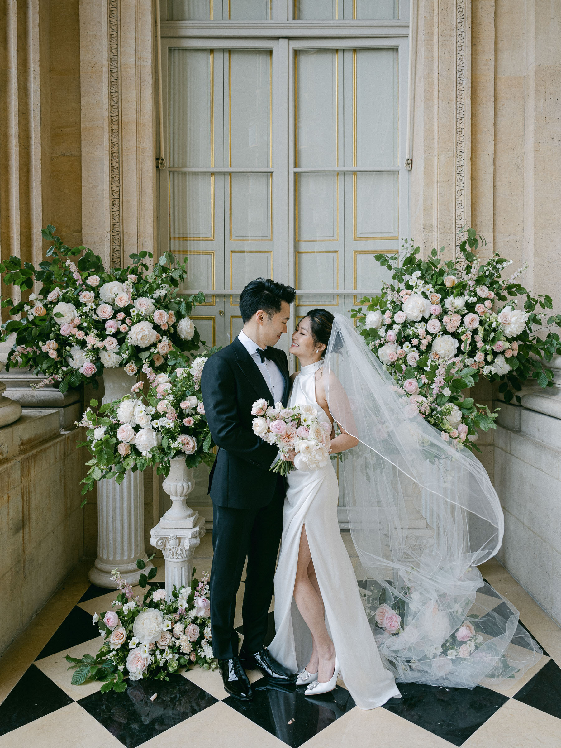 Paris wedding photographer Hotel de Crillon